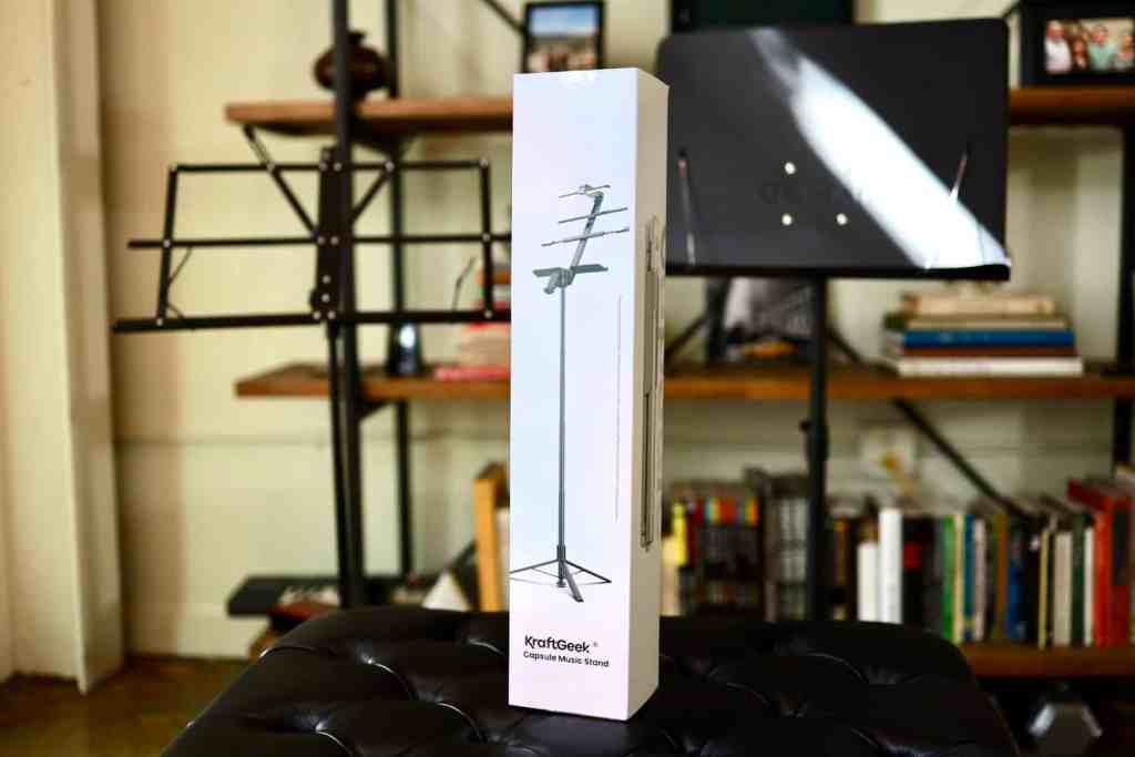 Capsule music stand by KraftGeek
